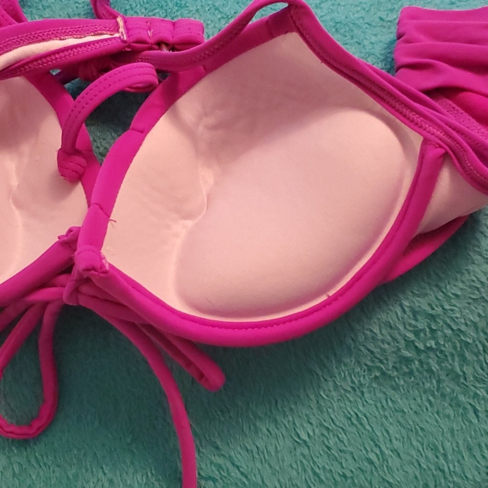 Bikini - Picture 4 of 4